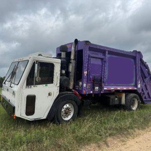 2006 Crane Carrier (Low Entry) Rear Loader