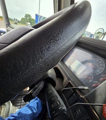 2014 VOLVO VAH62200 - Image 8