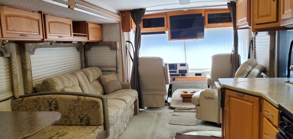 2004 Itasca Suncruiser 33V - Image 12