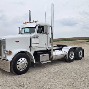 1999 Peterbilt 378 DayCab