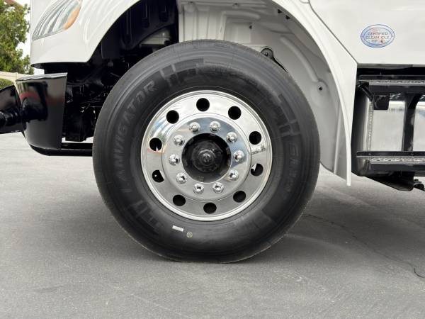 2019 Freightliner M2 Water Truck - Image 10