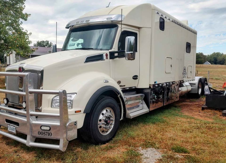 2021 KENWORTH T880 - Image 7