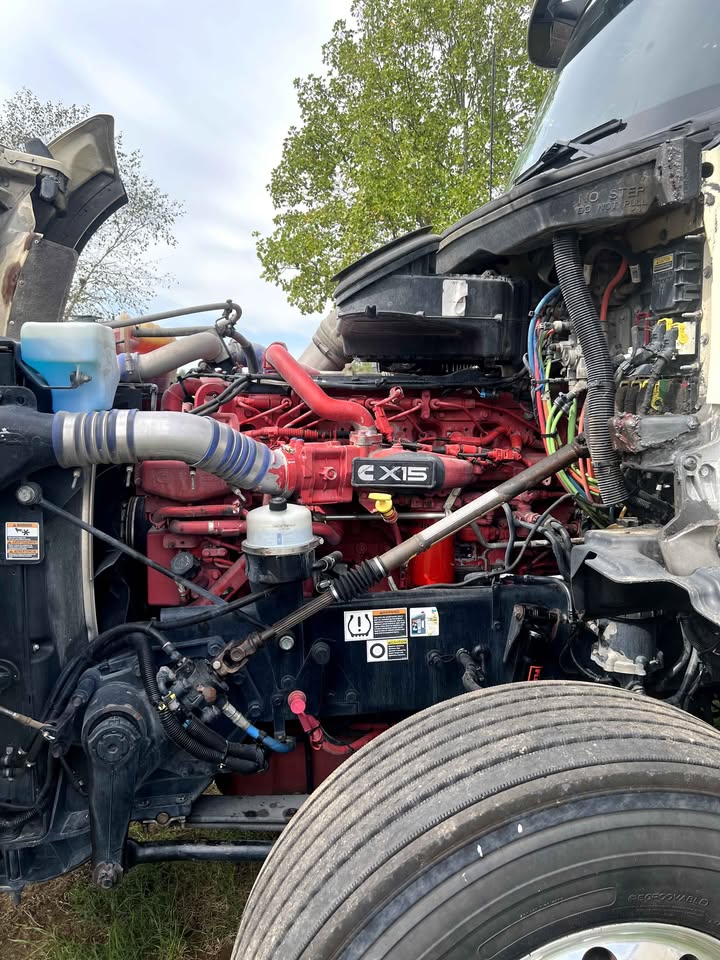 2021 KENWORTH T880 - Image 21