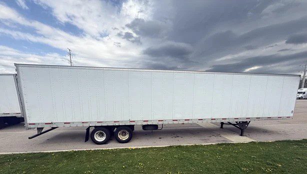 2016 UTILITY 53 ft x 102 in Aluminum - Image 2