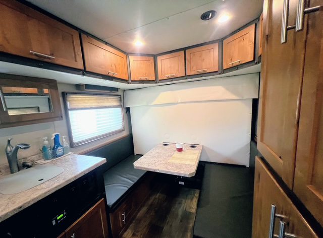 2021 KENWORTH T880 - Image 2