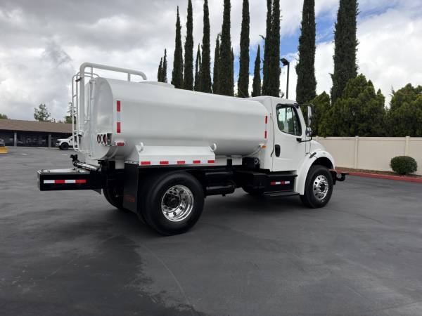 2019 Freightliner M2 Water Truck - Image 5