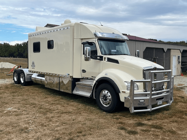 2021 KENWORTH T880