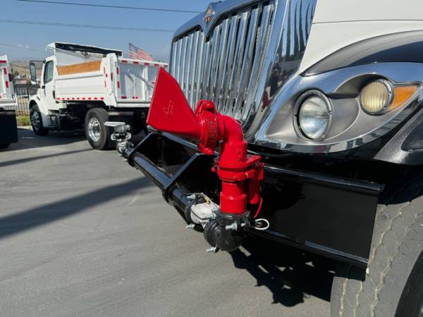 2010 International 6×6 Water Truck BRAND NEW TANK AND PLUMBING - Image 9