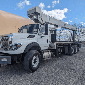 2011 NATIONAL 9105H MOUNTED ON 2011 INTERNATIONAL WORKSTAR 7600