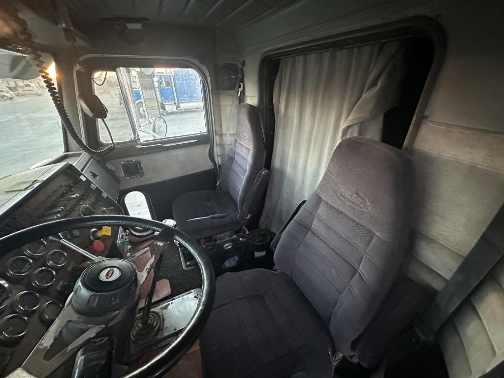 1990 PETERBILT 379 - Image 2