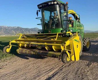 2007 John Deere 7700