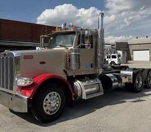 2018 Peterbilt 389 Daycab