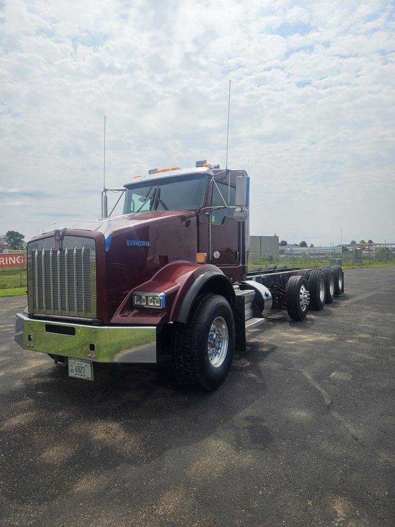 2021 KENWORTH T800 - Image 4