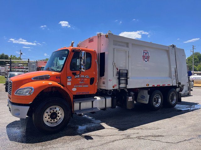 2017 Freightliner M2 Rear Loader - Image 3