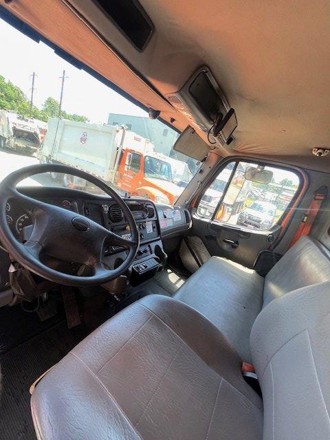 2017 Freightliner M2 Rear Loader - Image 4