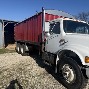 1993 International 4900 Grain Truck