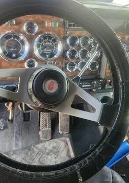 1996 Kenworth T600 - Image 6