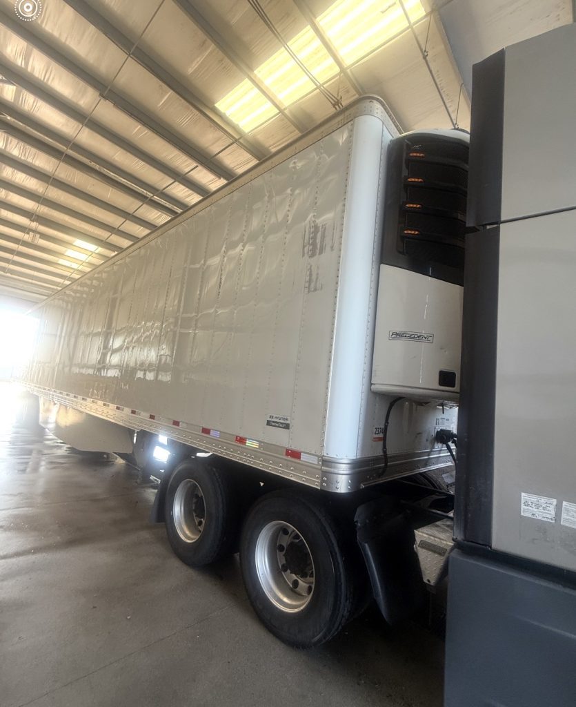 2023 Hyundai refrigerated trailer - Image 4