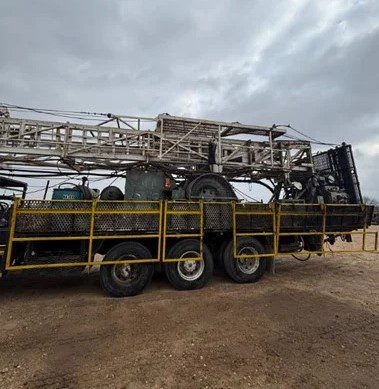 2005 SJ Petro XJ400 Workover Rig - Image 4