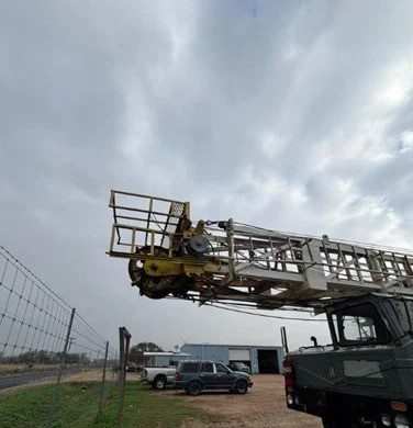 2005 SJ Petro XJ400 Workover Rig - Image 5
