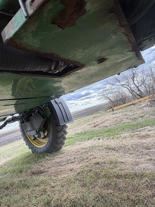 2012 John Deere 4940 Self-Propelled Sprayer - Image 2