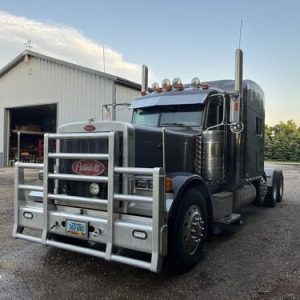 2005 Peterbilt Day Cab