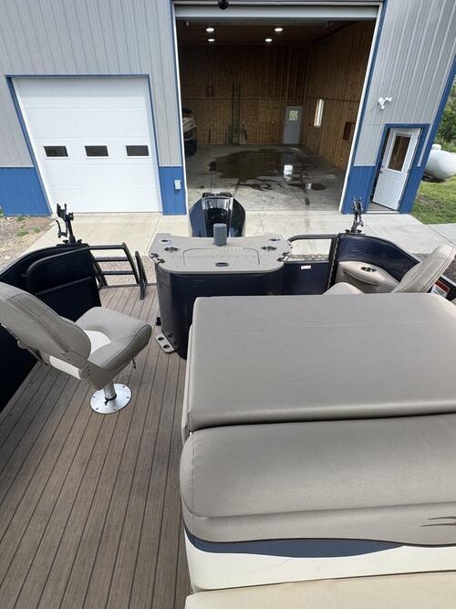 2019 Bennington 23 SSX Tritoon - Image 5