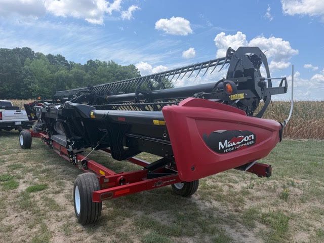 2017 MacDon FD75 35’ FlexDraper Header - Image 3