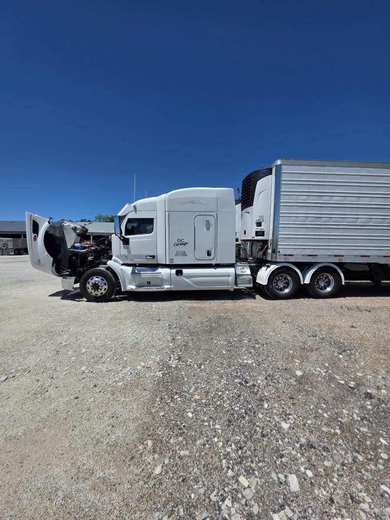 2015 Peterbilt 579 - Image 6