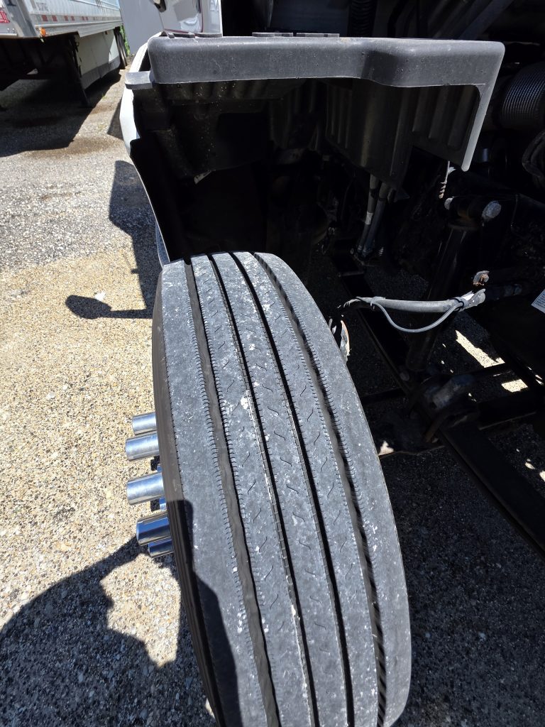 2015 Peterbilt 579 - Image 8