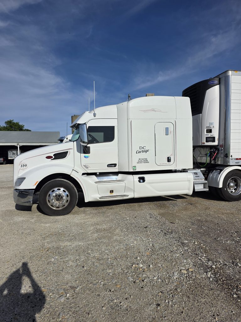 2015 Peterbilt 579 - Image 4