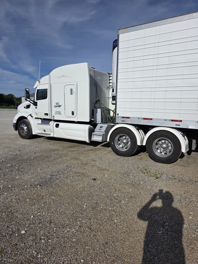 2015 Peterbilt 579 - Image 4