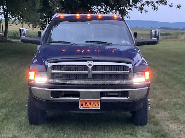 1998 Dodge Ram 2500 - Image 2