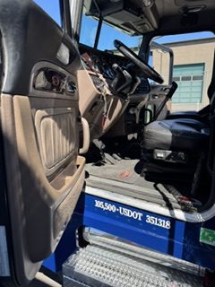 2022 PETERBILT 389 - Image 26