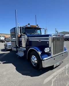 2022 PETERBILT 389