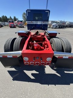 2022 PETERBILT 389 - Image 15