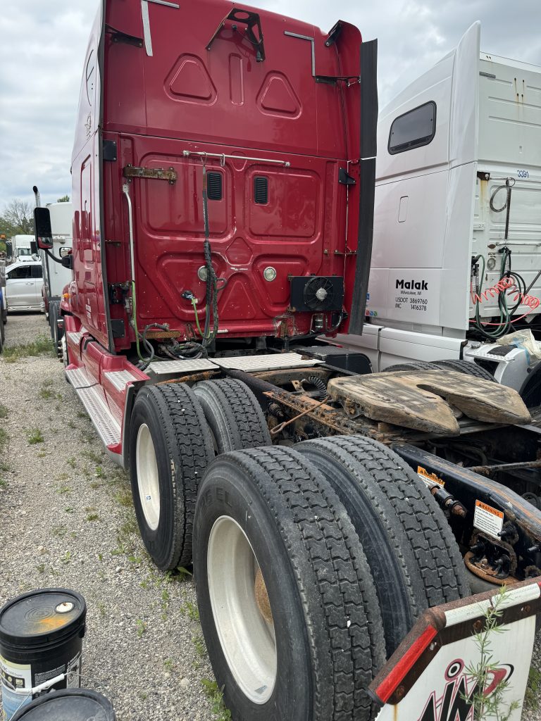 2014 Freightliner - Image 4
