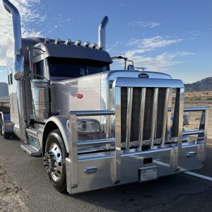 2022 Peterbilt 389 - Custom Paint