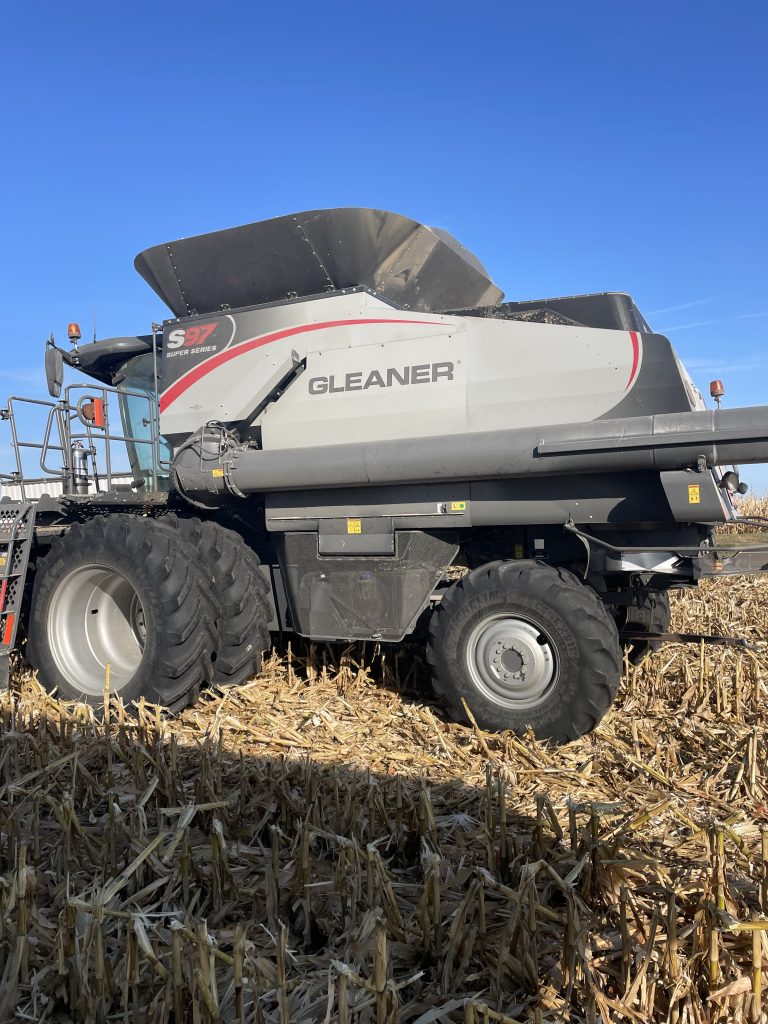 2018 Gleaner S97 Combine