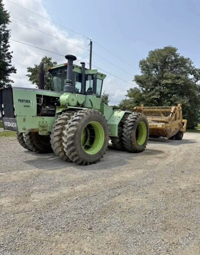 Steiger 320 and icon dirt pan - Image 10
