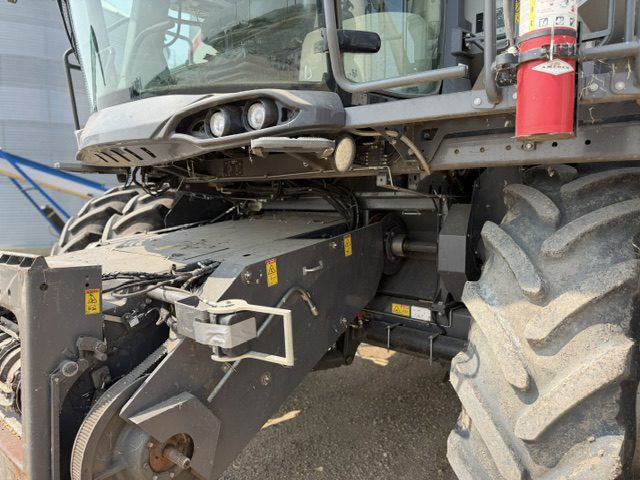 2018 Gleaner S97 Combine - Image 6