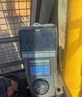 2011 KOMATSU PC200-8N1 Excavator - Image 11