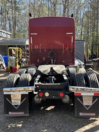 2000 Kenworth W900 - Image 2