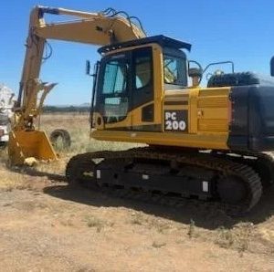 2011 KOMATSU PC200-8N1 Excavator