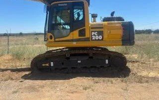 2011 KOMATSU PC200-8N1 Excavator - Image 5