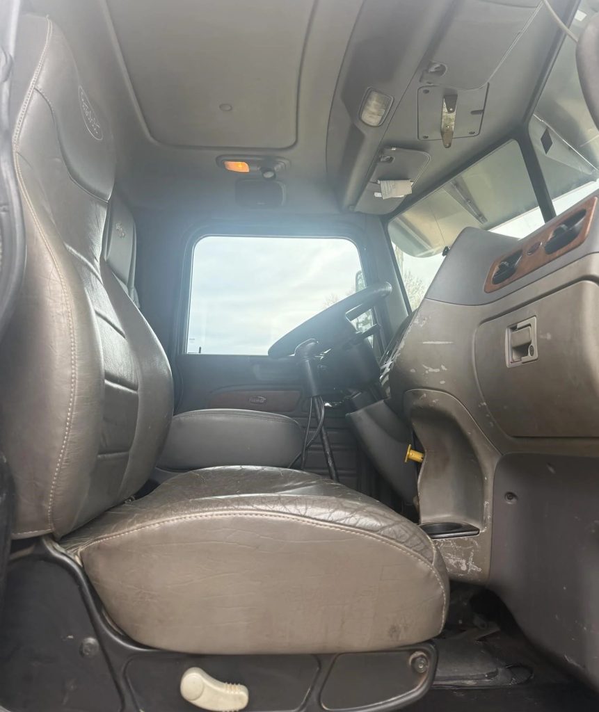 2006 PETERBILT 379 - Image 4