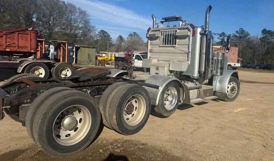 2006 PETERBILT 379 - Image 3