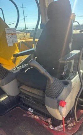 2011 KOMATSU PC200-8N1 Excavator - Image 9