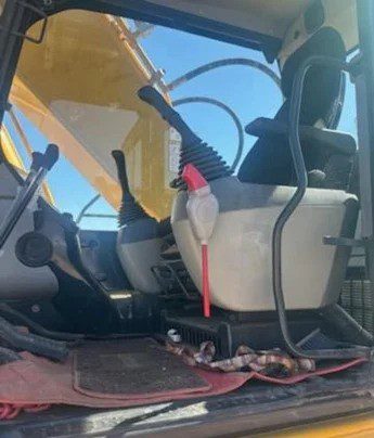 2011 KOMATSU PC200-8N1 Excavator - Image 10