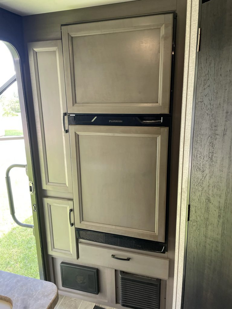 2021 Jayco Jay Feather Micro with Glacier Package - Image 6